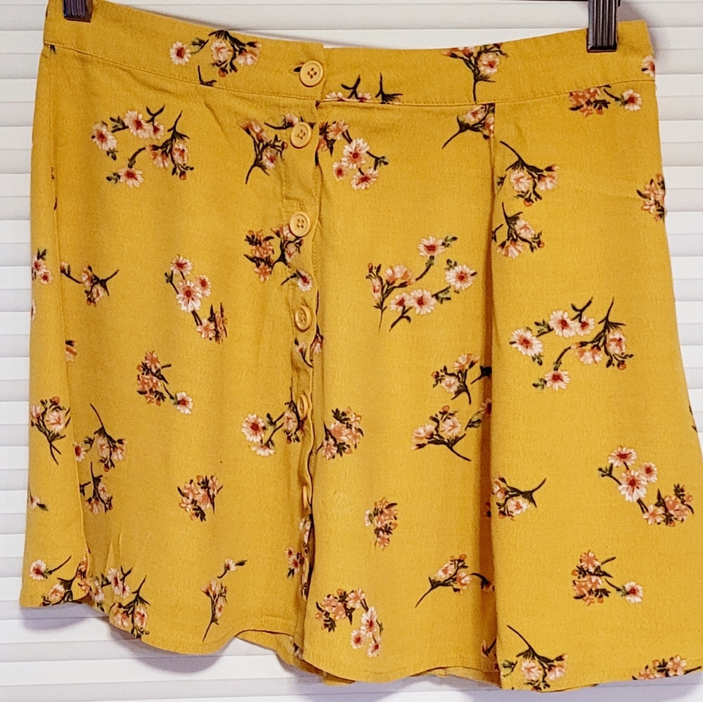 Forever 21 cute rayon skirt
